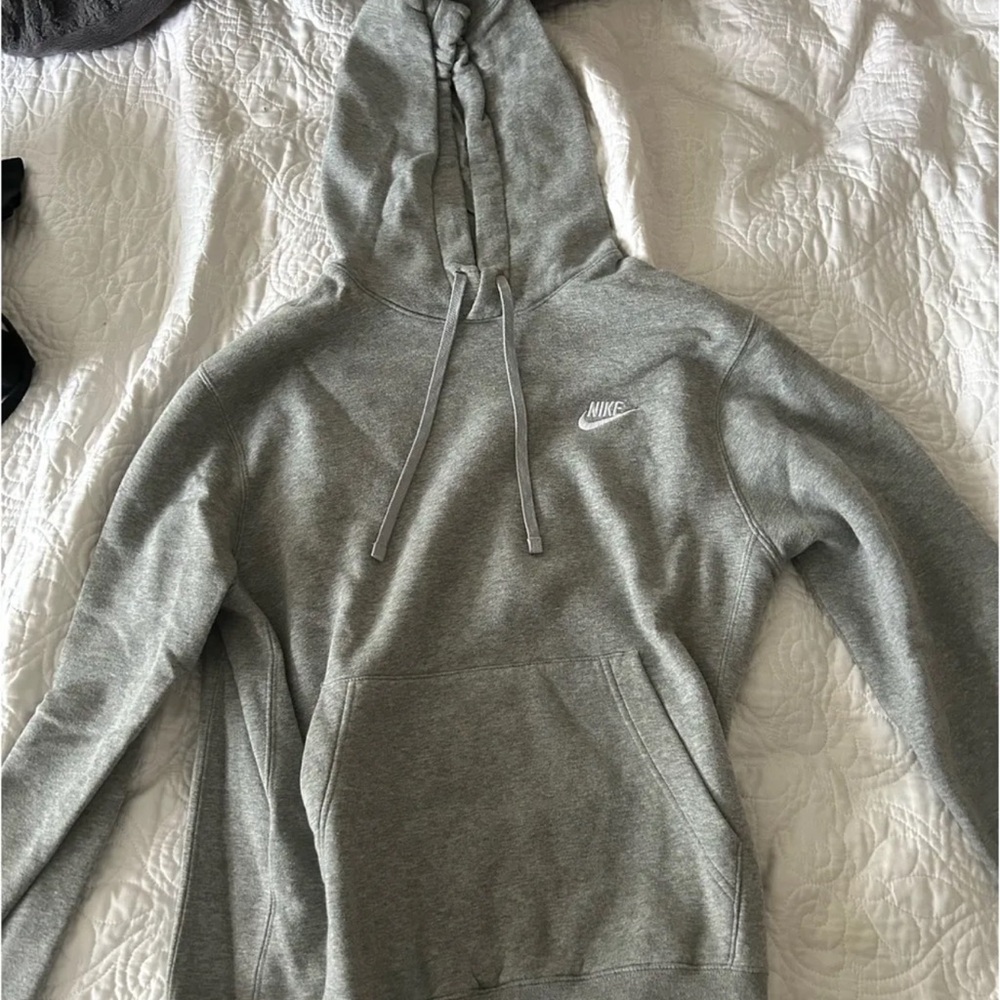 Nike Gray Sweatshirt